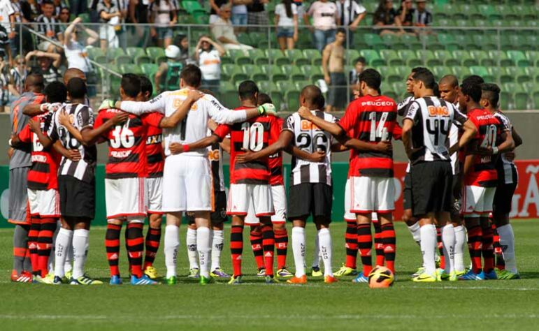 Campeonato Brasileiro 2013 - Com nove pontos (3V/4E/4D), o Flamengo era o 18º colocado após 11 rodadas. Terminou a Série A na 16ª posição, com 45 pontos.