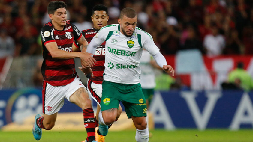 Cuiabá: Sobe – A estratégia de jogar fechado foi por água abaixo logo no início com o gol de Ayrton Lucas. Depois disso, o time pouco pôde atacar e não teve nenhum destaque positivo. / Desce – O goleiro Walter se precipitou na finalização do lateral-esquerdo do Flamengo e, assim, falhou no lance do gol rubro-negro.