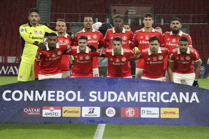 Jogadores do Internacional realizaram um protesto reivindicando o pagamento de alguns atrasados. Na parte da manhã desta quarta-feira (01), os jogadores fizeram uma greve para receber o dinheiro dos direitos de imagem. No mundo do futebol, situações similares já ocorreram. Por isso, o LANCE! separou essa lista com alguns protestos de jogadores por conta de salários atrasados.