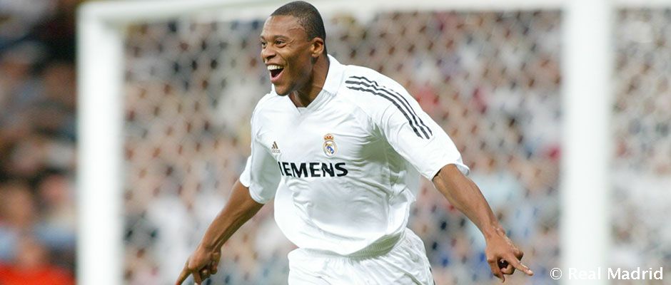 Júlio Baptista (meio-campista) - jogou de 2005 até 2008 no Real Madrid.