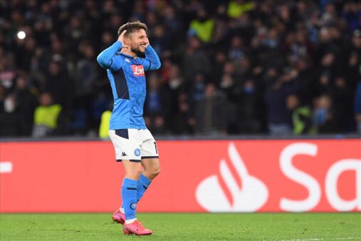 Mertens - 35 anos - centroavante - Após nove anos, o atacante belga saiu do Napoli. O Botafogo já se interessou pelo jogador e realiza sondagens pelo atleta.