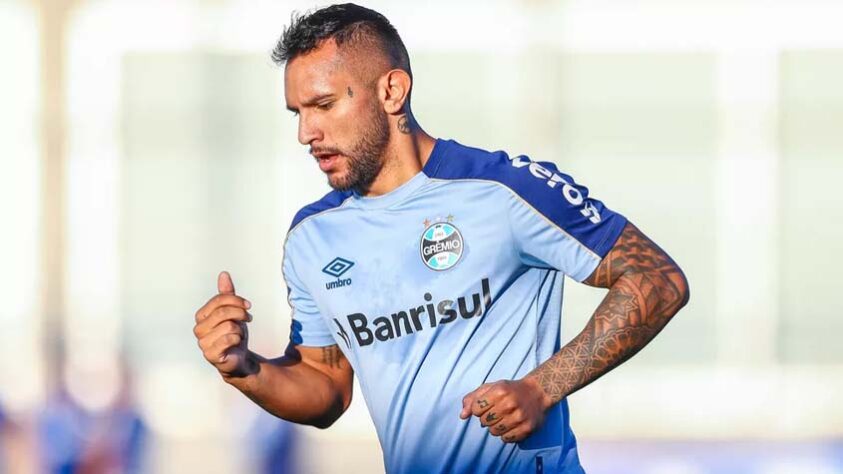 Walter Montoya - Grêmio - Em 2019, o Grêmio contratou o atacante Montoya. No entanto, o jogador argentino só fez 12 partidas, com gois gols marcados.