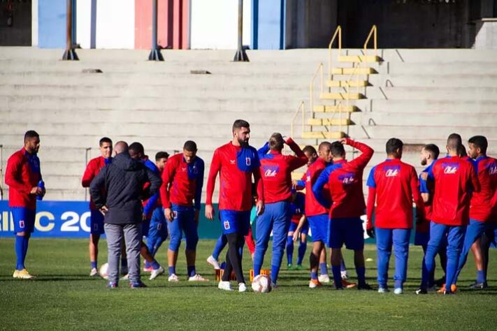 Por conta do atraso de salários, jogadores do Paraná, em 2021, não treinaram. Além dos atletas, o clube também devia outros funcionários do time.