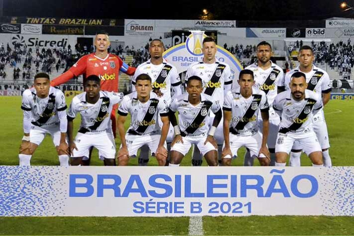 A Ponte Preta, durante a disputa da Série B do Campeonato Brasileiro 2021, realizou em três oportunidades a “Lei do silêncio”. A ação consistia em não falar com a imprensa na saída de campo por causa do atraso no pagamento do salário dos atletas do clube.