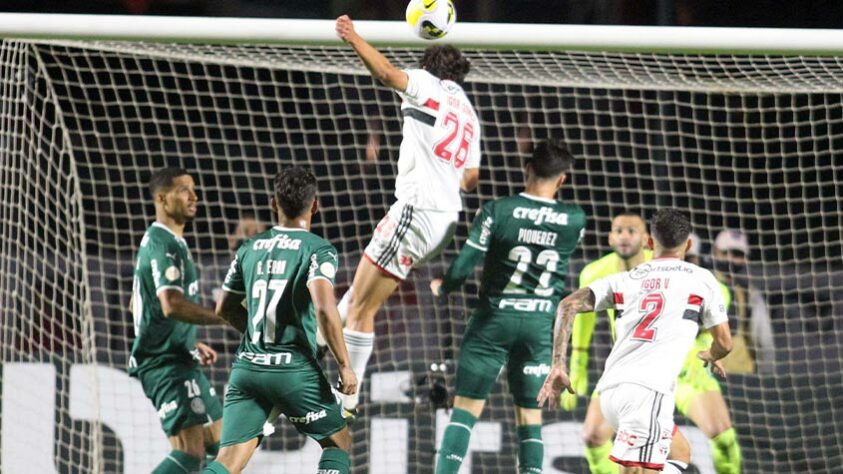 Na derrota de virada para o Palmeiras por 2 a 1, o São Paulo teve uma grande queda de produção ofensiva do primeiro para o segundo tempo. Esse foi um dos aspectos que contribuiu para o mau resultado (notas por Izabella Giannola).