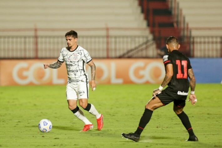 Corinthians x Atlético-GO - 16 jogos (seis vitórias do Corinthians, cinco do Atlético e cinco empates) - As equipes se enfrentaram na terceira fase da Copa do Brasil do ano passado, com o Dragão vencendo a partida de ida, em Itaquera, por 2 a 0 e confirmando a classificação com um empate sem gols, na volta, em Goiânia. 