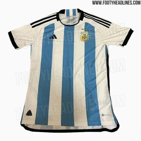 4º lugar - ARGENTINA (produzido pela Adidas) - Nota 7/ De acordo com o veículo, é um uniforme que segue sem grandes mudanças em uma camisa histórica. Os detalhes em preto no uniforme se destacam, mas não podem ser considerados uma grande novidade.