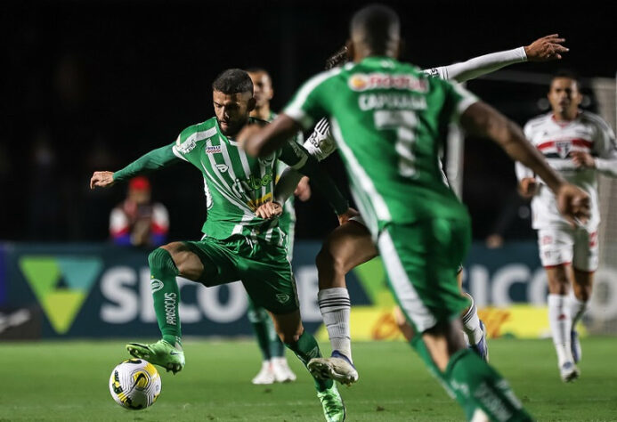 Juventude - SOBE: A dupla Rafael Forster e Thalisson Kelven foi bastante segura na partida e foi crucial para a proposta de jogo da equipe Jaconera // DESCE: O setor de ataque foi praticamente inexistente no jogo, não conseguiram construir jogadas e nem aproveitar contra-ataques.