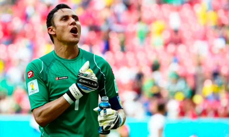 ESQUENTOU - O Nottingham Forest-ING, deve encontrar forte concorrência pela contratação do goleiro Keylor Navas: trata-se do América-MEX, que procura um substituto para Guillermo Ochoa, recém transferido do clube. A preferência do goleiro é por permanecer na Europa por mais uma temporada pelo menos. 