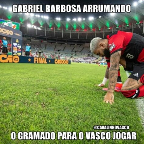 Com decisão judicial a favor do clube, vascaínos não perderam a oportunidade de zoar os rivais Flamengo e Fluminense.