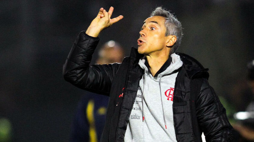 Mesmo antes da bola rolar no Nabi Abi Chedid, em Bragança Paulista, Paulo Sousa já estava sendo bastante hostilizado pelos torcedores presentes. Após o jogo, a Nação voltou a pedir sua saída do clube.