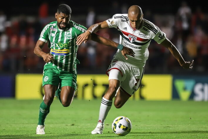 Neste domingo (26), o São Paulo enfrentou no Morumbi o Juventude, pelo Brasileirão 2022. O placar do jogo não saiu do zero e o empate prevaleceu. Entre os destaques, Rodrigo Nestor trouxe emoção e intensidade para a partida. Confira a avaliação do elenco Tricolor! (por Gabriel Teles)