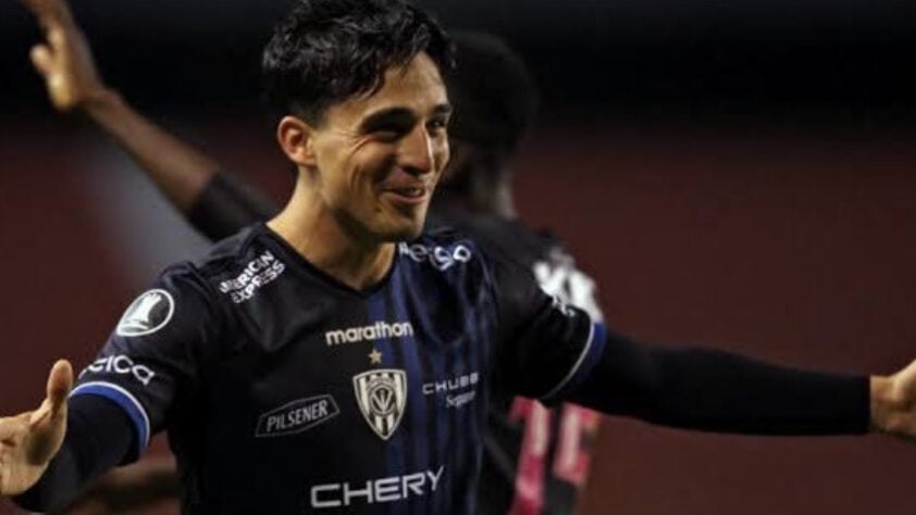 Lorenzo Faravelli (argentino) - Time: Independiente del Valle (EQU) - Posição: Meio-campista - 29 anos - Vínculo até 31/12/2022 (pode assinar pré-contrato) - Valor de mercado: 1,4 milhões de euros (R$ 7,6 milhões)