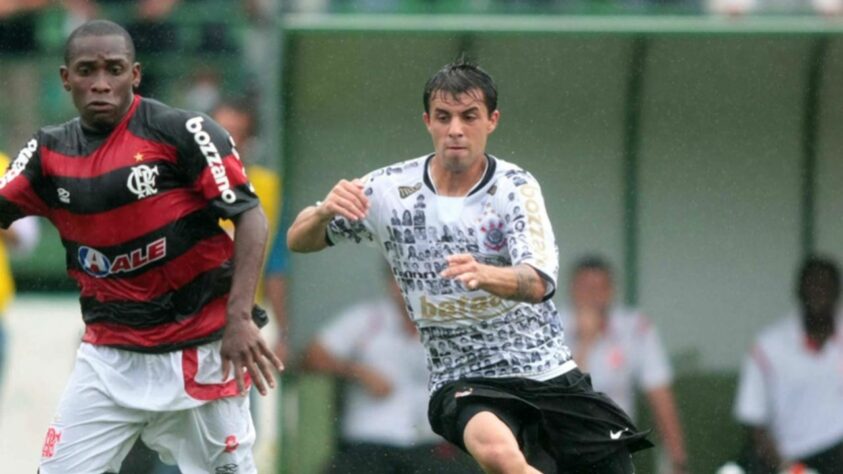 Matías Defederico - Meia - 2009 a 2010 - 40 jogos, 3 gols - nenhum título