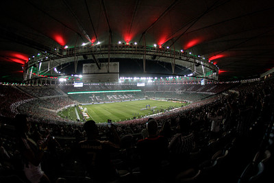 Torcida do Fluminense compareceu em peso no Maracanã e fez muitas homenagens a Fred.