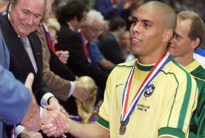 Copa do Mundo de 1998 - Craque da competição: Ronaldo - Nacionalidade: brasileiro
