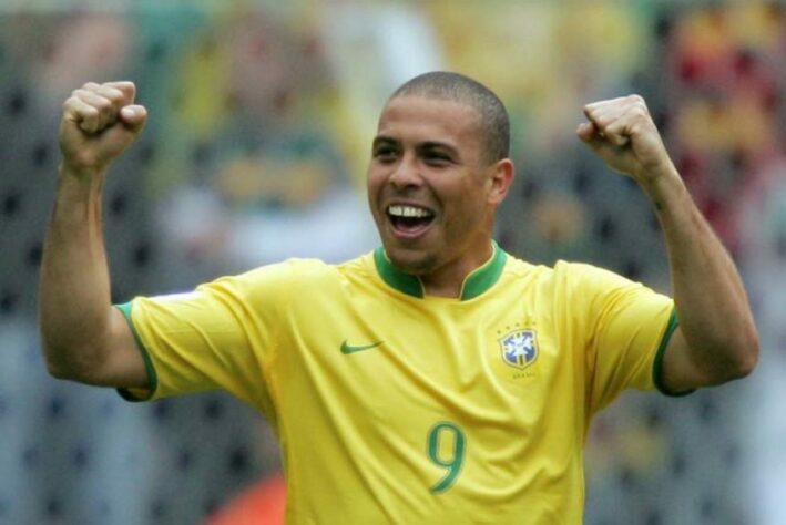 Copa do Mundo 2006 - Oitavas de final - BRASIL 3 x 0 Gana - Gol: Ronaldo, Adriano e Zé Roberto