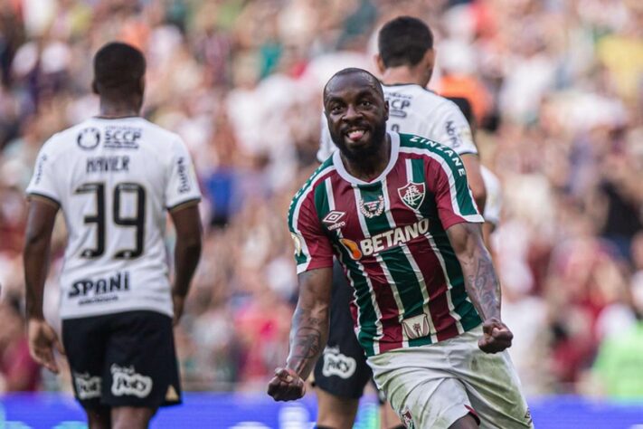 Manoel - O zagueiro do Fluminense foi bastante regular durante o Brasileirão e garantiu sua vaga na seleção do programa.