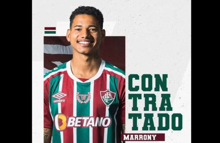 FECHADO - O Fluminense anunciou Marrony. O atacante, revelado pelo Vasco, chega do Midtjylland por empréstimo até julho de 2023.