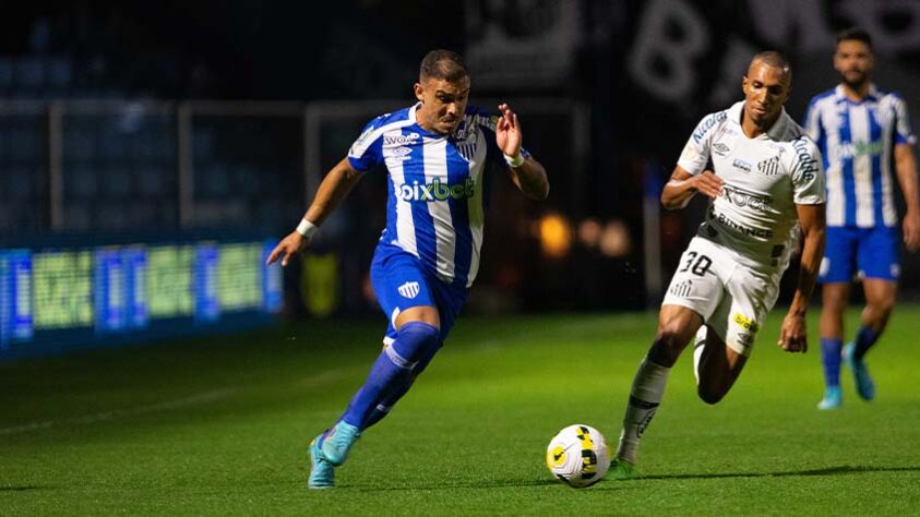 AVAÍ - Não só pelo gol de pênalti, mas o atacante Bissoli foi o principal destaque do time catarinense. Ele criou outras duas chances de gol e parou em defesas milagrosas de João Paulo.