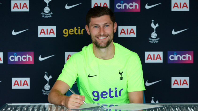 FECHADO - Ben Davies prolongou seu vínculo com o Tottenham. O defensor galês assinou um novo contrato com duração até 2025.