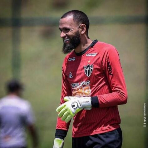 CORRE POR FORA: Everson (Goleiro - Brasil) - Time: Atlético-MG - É o convocado imediato em caso de ausência de um dos três goleiros principais.