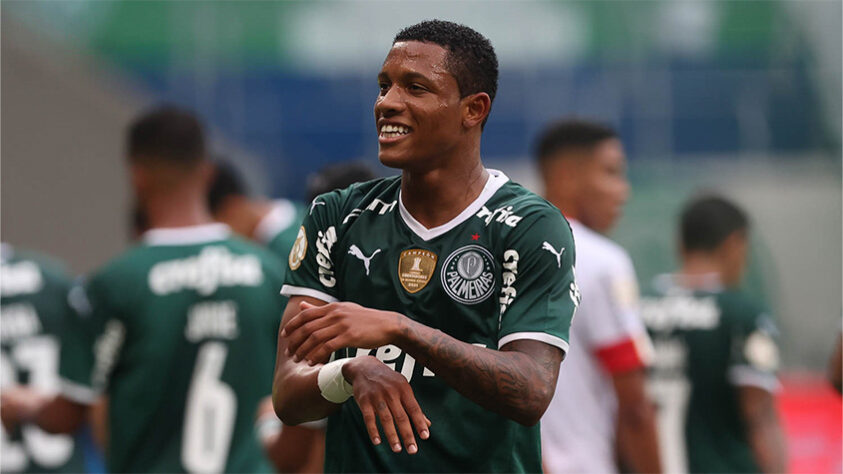 Danilo (21 anos) - Meio-campista - Time: Palmeiras - Multa rescisória: 100 milhões de euros (R$ 520 milhões)