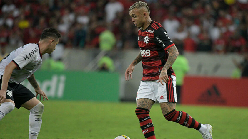 Everton Cebolinha - Negociado junto ao Benfica, de Portugal, o atacante foi o primeiro reforço anunciado pelo Flamengo e assinou contrato até dezembro de 2026.
