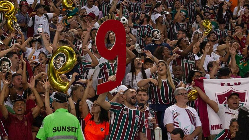 Torcida do Fluminense compareceu em peso no Maracanã e fez muitas homenagens a Fred.