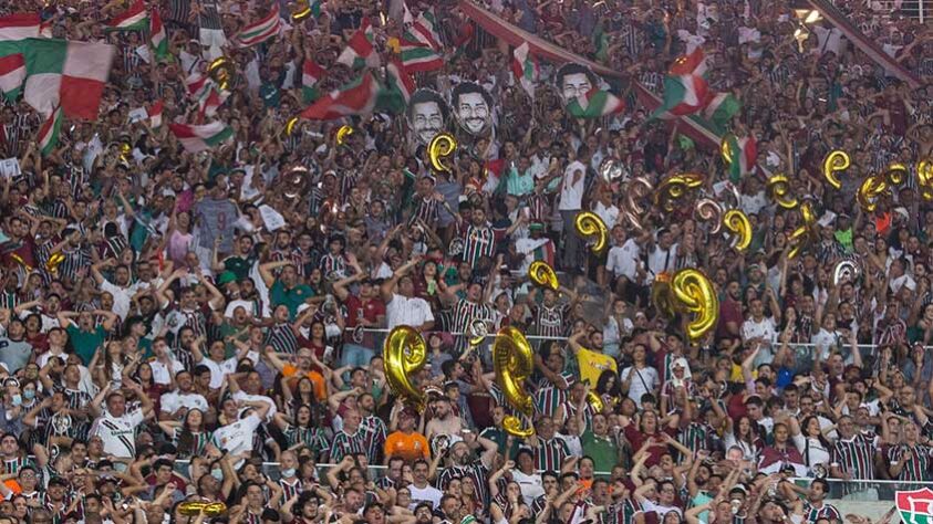 Torcida do Fluminense compareceu em peso no Maracanã e fez muitas homenagens a Fred.