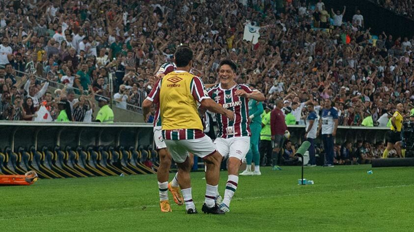 Na apoteótica despedida de Fred dos gramados, o Fluminense venceu o Ceará por 2 a 1, neste sábado, no Maracanã. Os gols foram marcados por Cano e Matheus Martins, que "jogaram seus corações" para o eterno camisa 9 em suas comemorações. Veja a seguir as notas do Tricolor e os pontos positivos e negativos do Vozão (por Matheus Guimarães).