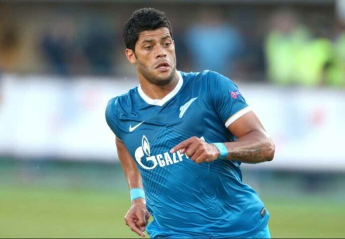 Hulk - Hoje no Atlético-MG, em algumas oportunidades o jogador foi chamado de macaco quando atuava Rússia. Nas ocasiões ele mandou beijos para os agressores. 