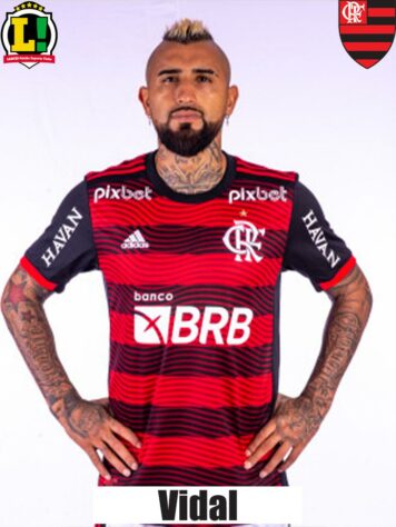 Vidal: 6,5 – Estreante do dia, o chileno conseguiu o desarme que culminou no gol da virada do Flamengo. 