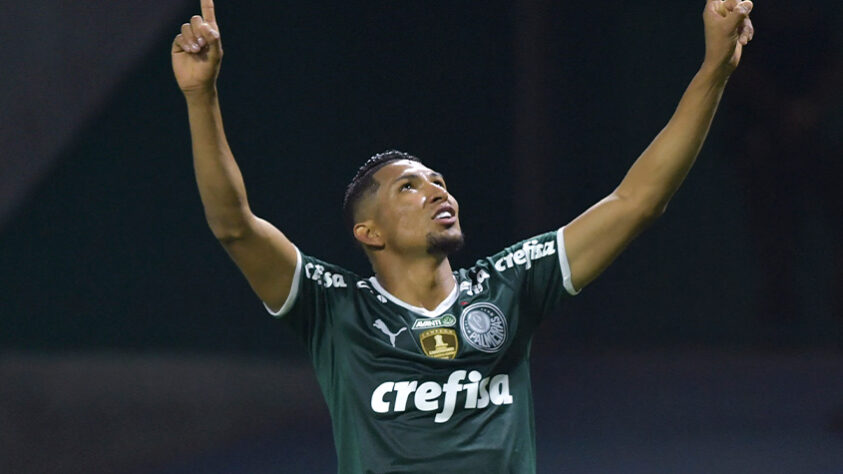 Rony (Palmeiras) - Atacante - 27 anos