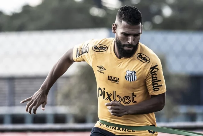 ESQUENTOU - O Santos encaminhou o empréstimo do volante Willian Maranhão ao Atlético-GO até o final da temporada. A informação foi inicialmente publicada pelo UOL. O jogador tem contrato com o Peixe até o final de 2024.