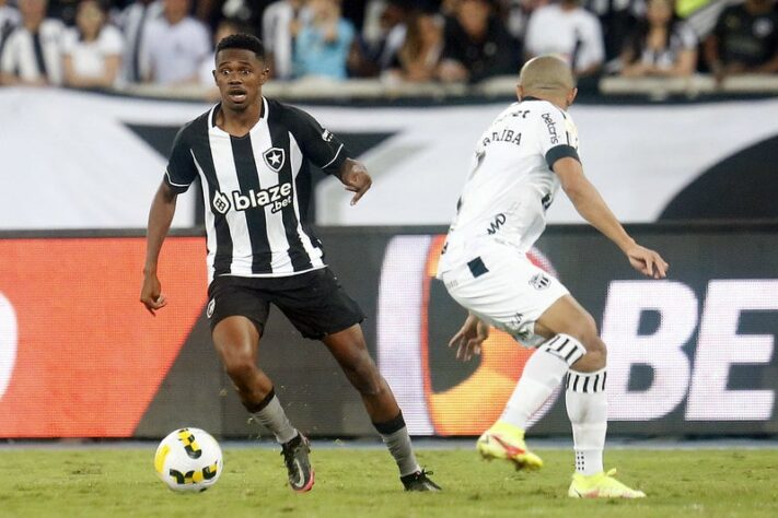 13º lugar - Jeffinho - Posição: atacante - Saiu do Botafogo para o Lyon (França) em 2023 - Valor: 10 milhões de euros (podendo chegar a 12,5 milhões de euros por metas atingidas)