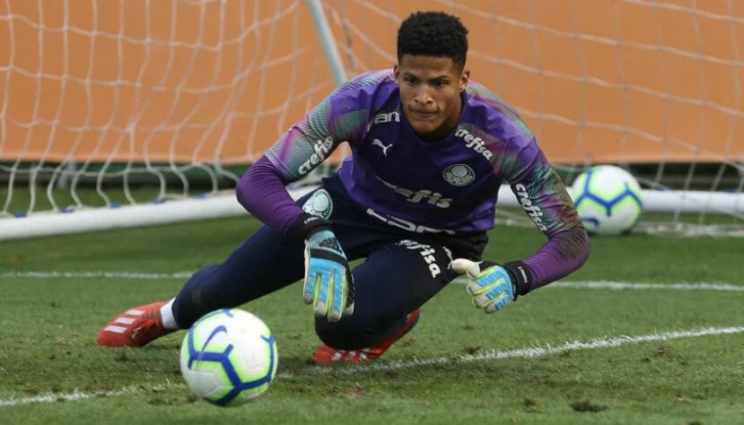 Mateus Oliveira - Goleiro titular e campeão da inédita Copinha, além de ter sido inscrito no Mundial de Clubes com o elenco principal, o jogador foi emprestado para o Portimonense, de Portugal, por um ano. O acordo não tem opção de compra.