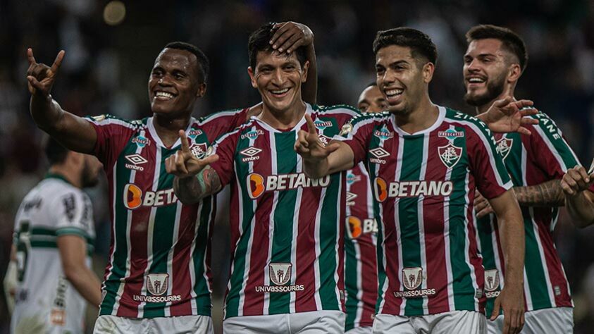 Sérgio Santana: "Se a equipe de Fernando Diniz vencer o jogo do fim de semana, é até feio dizer que o campeonato já está decidido. Sinceramente, não dá pra cravar um favorito no jogo - apesar dos problemas defensivos do Tricolor. O ataque da equipe é bom e pode vencer e o fator casa pode pesar."