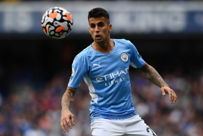 15º lugar: JOÃO CANCELO - Portugal - Manchester City (ING)