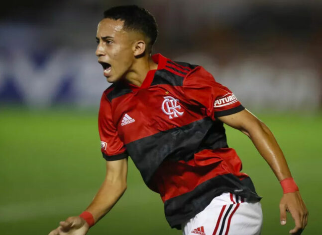 Matheus Gonçalves (meia, Flamengo) - Promessa do Flamengo, o jovem de 16 anos já recebe oportunidades no Sub-20. Foi campeão brasileiro e da Copa do Brasil na categoria Sub-17. 