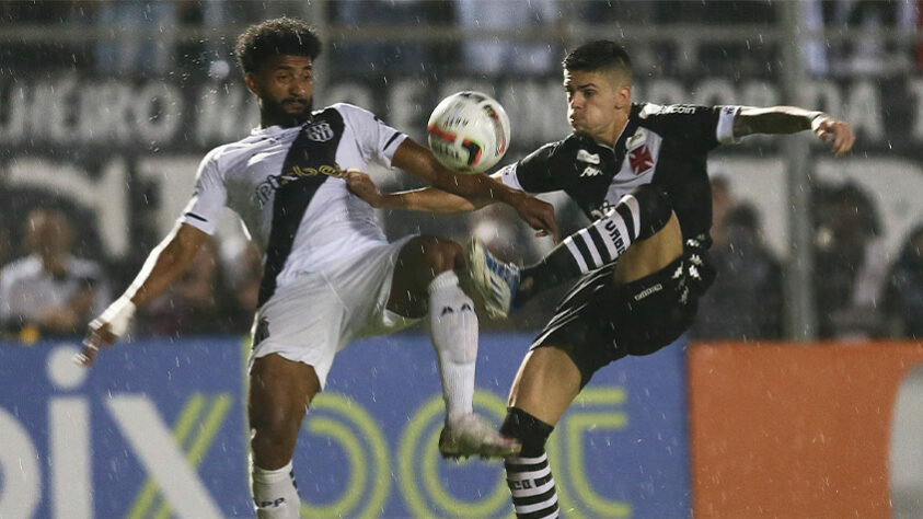 "Quem não faz, leva". Essa foi a sina do Vasco na derrota para a Ponte Preta por 3 a 1. O Cruz-Maltino perdeu diversas oportunidades e não foi letal. No final sofreu a virada e se desestabilizou em noite desastrosa da defesa. Veja as notas do LANCE! e os pontos positivos e negativos do time paulista (por Matheus Guimarães)