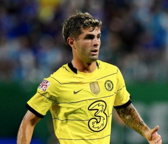 ESQUENTOU - O Manchester United está interessado na contratação de Christian Pulisic, atacante do Chelsea, segundo o "The Athletic". O atleta de 23 anos está frustrado por não ser mais vezes utilizado como titular na equipe de Thomas Tuchel.