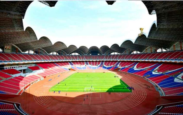 1º lugar - Rungrado First Of May Stadium (Coreia do Norte) - Capacidade: 114.000 pessoas