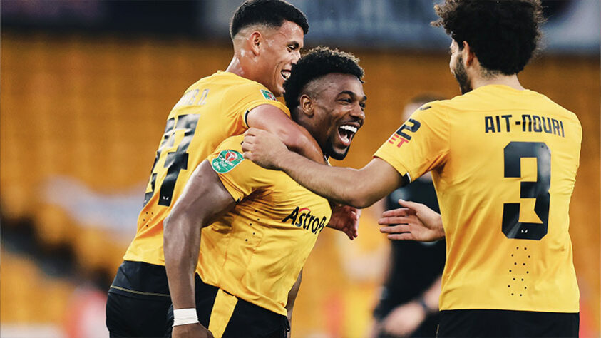 8º lugar: WOLVERHAMPTON - 118,6 milhões de euros (R$ 605,6 milhões) - Jogadores contratados: Matheus Nunes, Gonçalo Guedes, Nathan Collins e Hee-chan Hwang