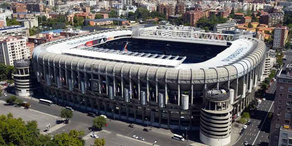 15º lugar - Santiago Bernabéu (Espanha) - Capacidade: 81.044 pessoas