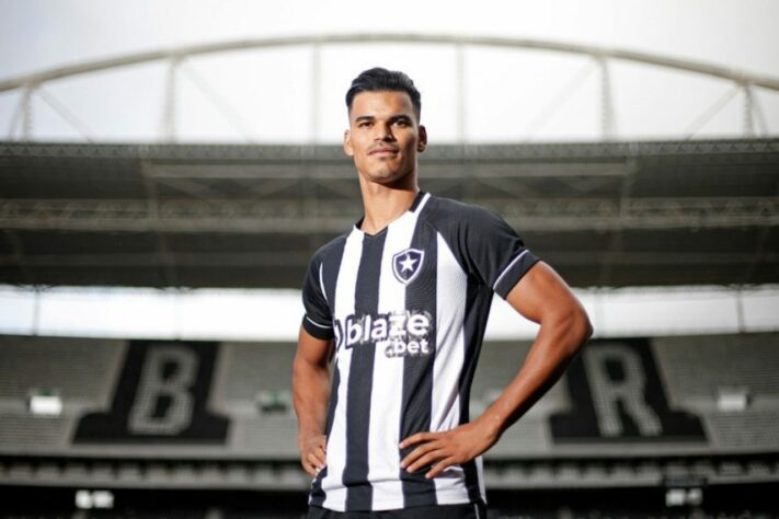 Danilo Barbosa (26 anos) - Posição: volante - Clube atual: Botafogo - Valor de mercado: 3,5 milhões de euros (R$ 18 milhões)