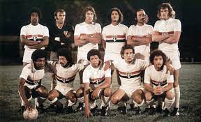 Copa Libertadores 1974: Nesta edição, o São Paulo foi vice-campeão. Ainda no sistema de grupos, enfrentou o Milionarios e o Defensor Lima na semifinal - que avançou após disputar a vaga com um dos seus maiores rivais na história: o Palmeiras. A última etapa ficou decidida entre o Tricolor paulista e o Independiente. No jogo de ida, venceu por 2 a 1, com gols de Pedro Rocha e Mirandinha. No confronto de volta, perdeu por 2 a 0. Ainda foi necessária uma terceira partida para decidir o título, que novamente contou com a vitória da equipe argentina por 1 a 0.