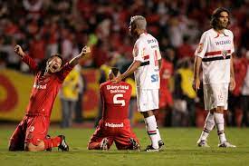 Copa Libertadores de 2010: Mesmo que o São Paulo tenha conseguido eliminar o Cruzeiro nas quartas, caiu na semifinal para o Internacional - que mais tarde se tornou campeão da edição.
