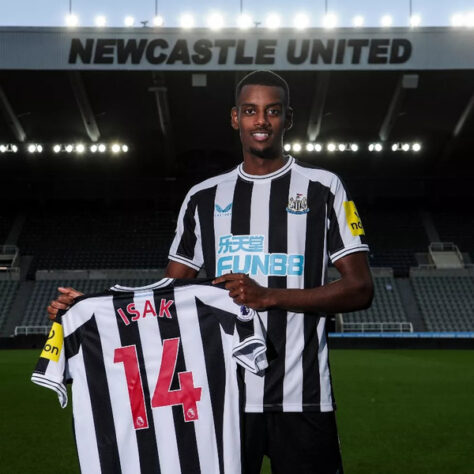 6º lugar: Alexander Isak (centroavante - sueco - 22 anos) - da Real Sociedad (ESP) para o Newcastle (ING) por 70 milhões de euros (R$ 365,6 milhões)