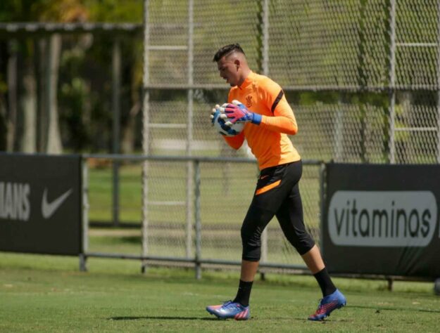 Ivan - Em troca realizada por Yuri Alberto, Ivan foi para o Zenit para a compensar a chegada do atacante. O goleiro estava sem espaço no Corinthians e a tendência é ganhar rodagem na Europa.